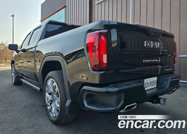 GMC Sierra — Фото автомобиля 2