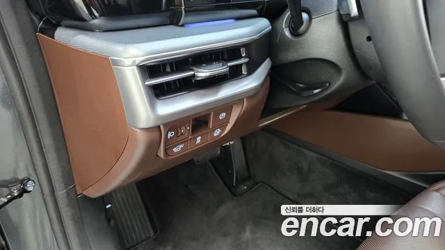 Hyundai Grandeur GN7 — Фото автомобиля 25