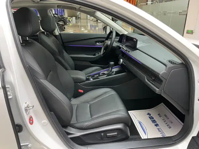 Honda Accord — Фото автомобиля 15