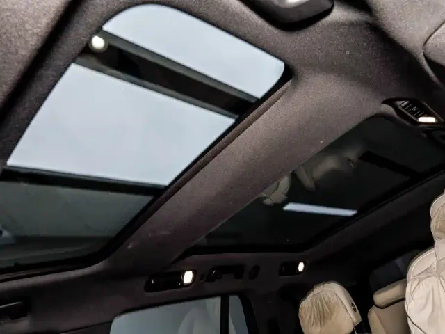 Li Auto L8 — Фото автомобиля 21