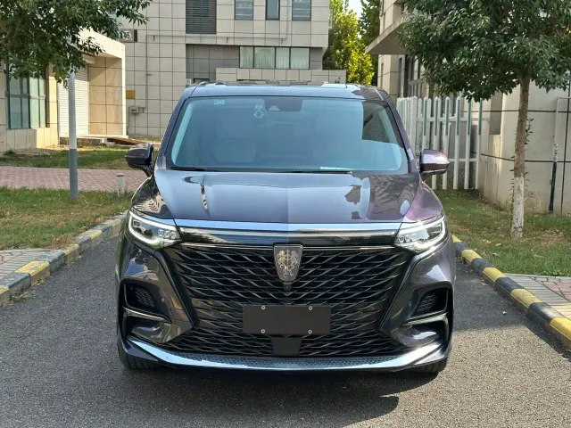 Roewe iMAX8 — Фото автомобиля 2