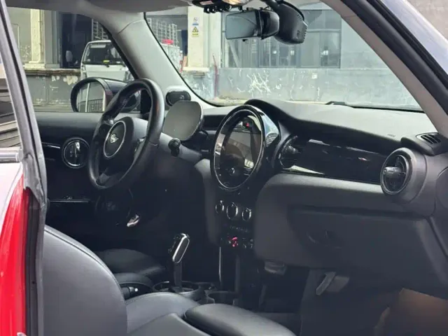 MINI Hatch — Фото автомобиля 19