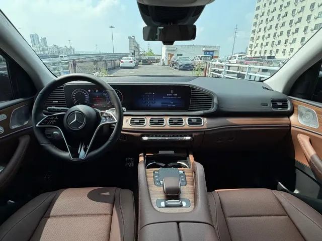 Mercedes-Benz GLE-Class — Фото автомобиля 9