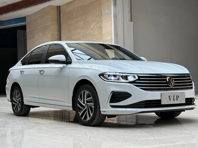 Volkswagen Lavida — Фото автомобиля 3