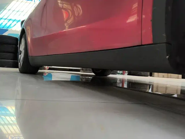 Tesla Model Y — Фото автомобиля 20