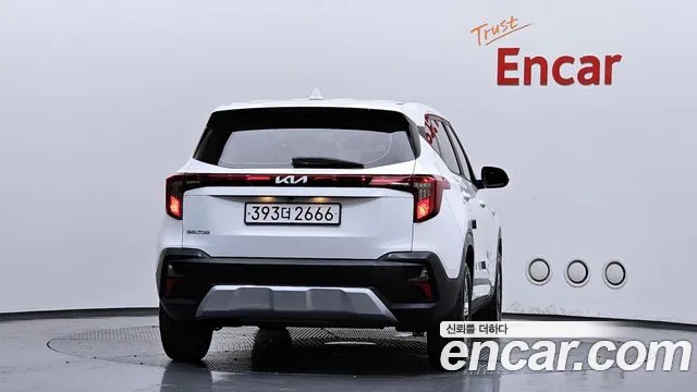 Kia Seltos Новый Seltos Бензин 2.0 2WD — Фото автомобиля 4