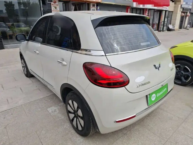 Wuling Bingo — Фото автомобиля 4