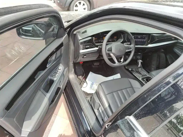 Volkswagen Passat — Фото автомобиля 15