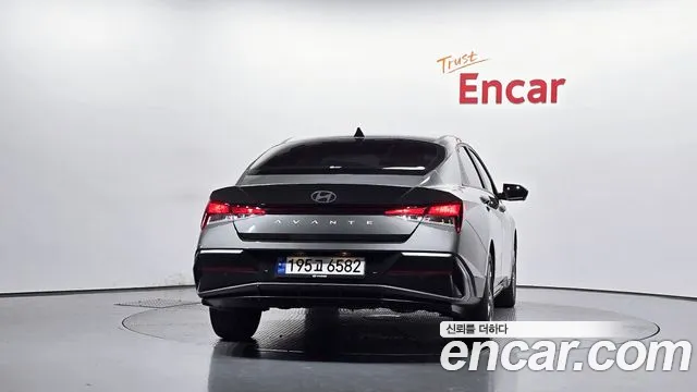 Hyundai AVANTE Новый Avante (CN7) — Фото автомобиля 4