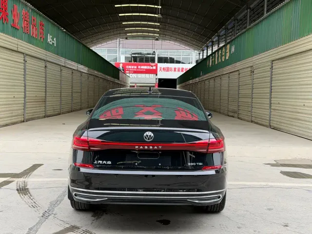 Volkswagen Passat — Фото автомобиля 5