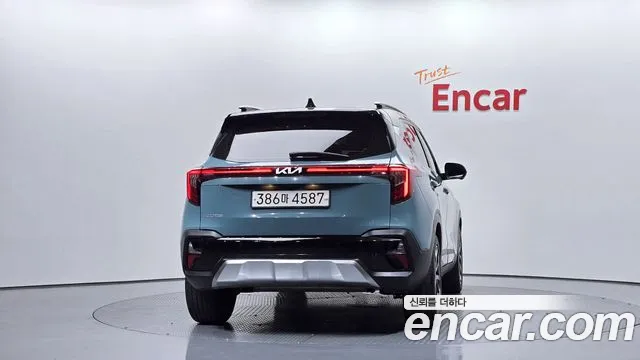 Kia Seltos Новый Seltos Бензин 1.6 турбо 2WD — Фото автомобиля 3