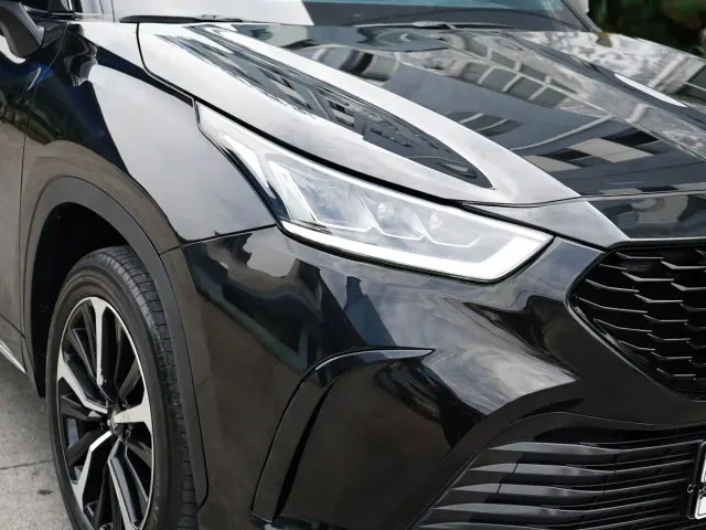 Toyota Crown Kluger — Фото автомобиля 13