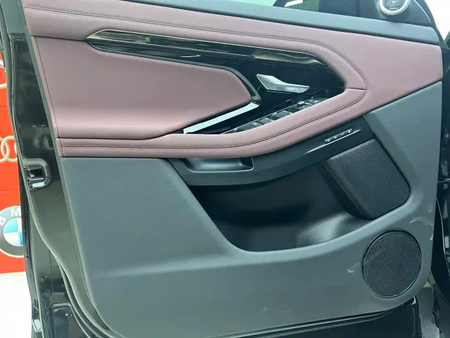 Land Rover Range Rover Evoque — Фото автомобиля 14
