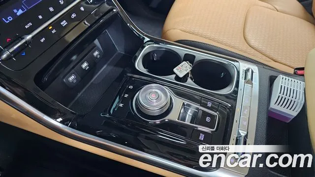 Kia Canival Carnival 4 поколение Дизель 9 мест Signature — Фото автомобиля 9