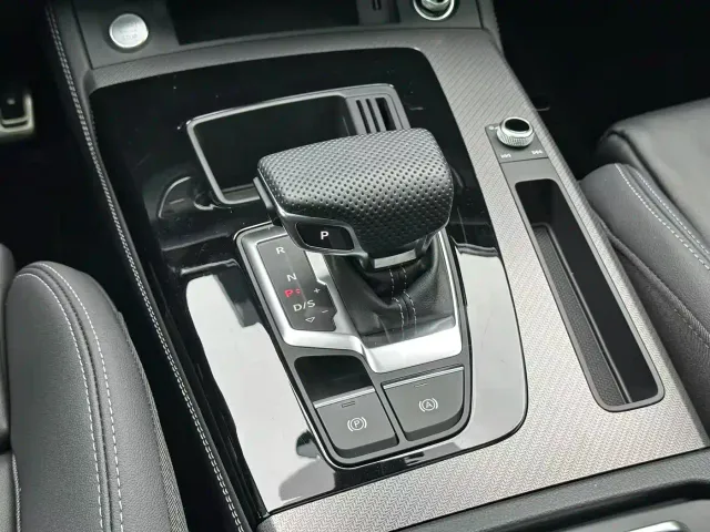 Audi Q5L — Фото автомобиля 17