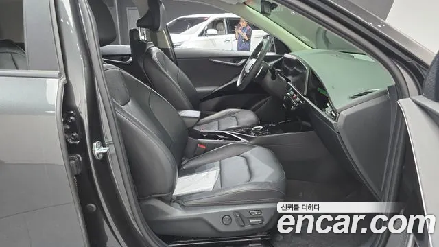 Kia Niro Niro (New) — Фото автомобиля 17