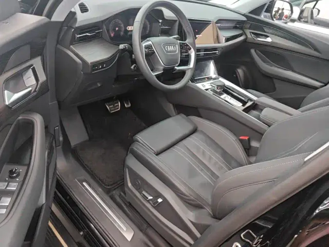 Audi Q6 — Фото автомобиля 14