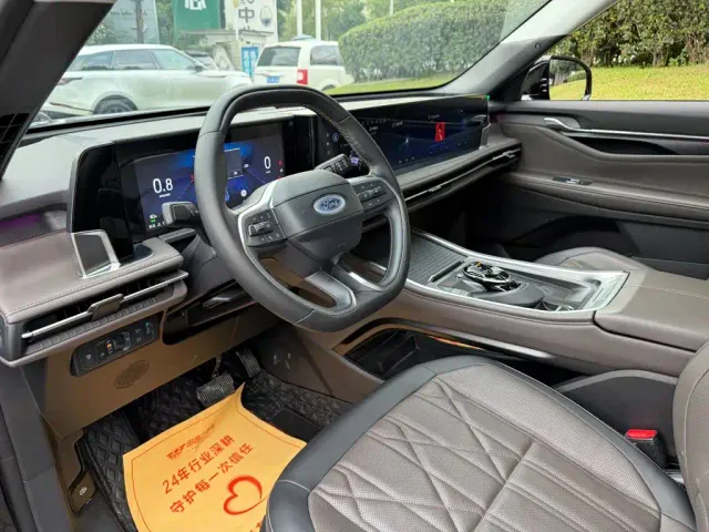 Ford Edge — Фото автомобиля 7