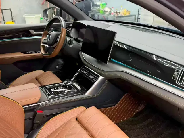 BYD Tang — Фото автомобиля 3