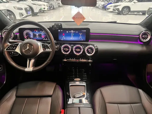 Mercedes-Benz A-Class — Фото автомобиля 10