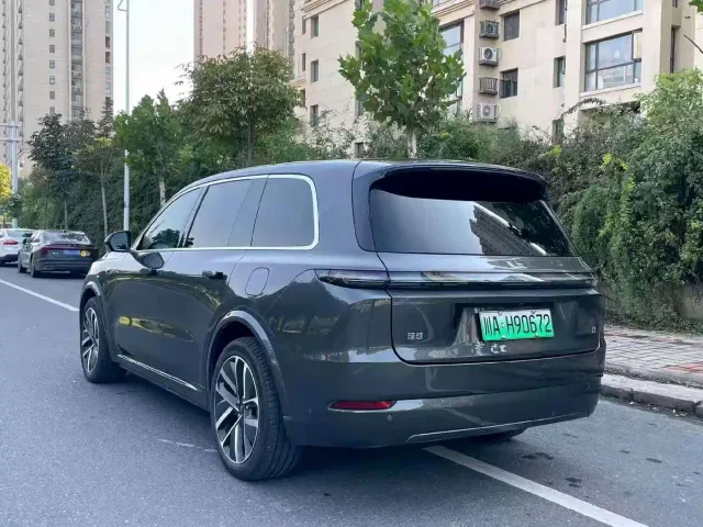 Li Auto L9 — Фото автомобиля 9