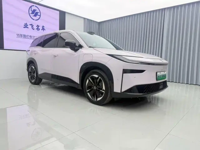 Toyota BoZhi 3X — Фото автомобиля 3