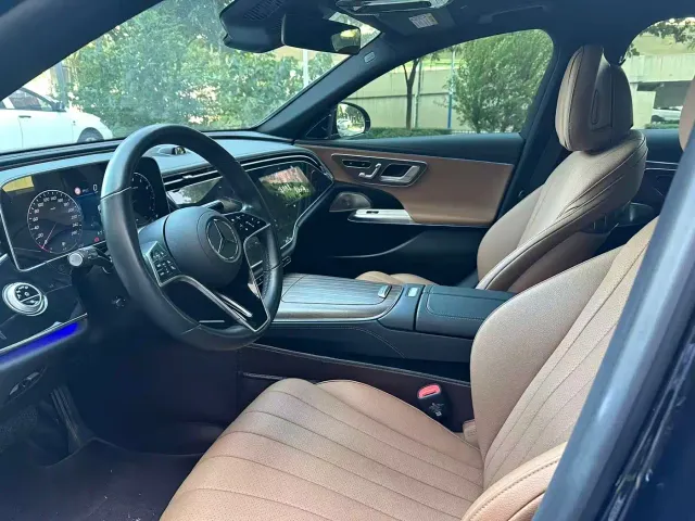 Mercedes-Benz E-Class — Фото автомобиля 9