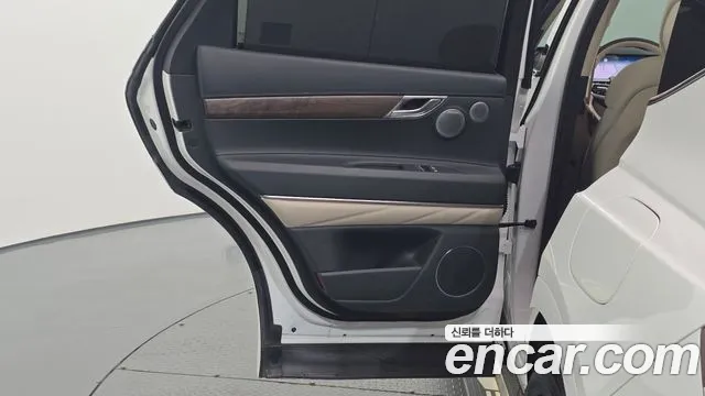Genesis GV80 — Фото автомобиля 14