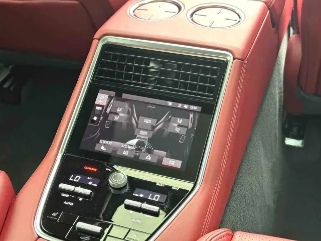 Porsche Panamera 2023 Panamera Executive Long Wheelbase 2.9T — Фото автомобиля 10