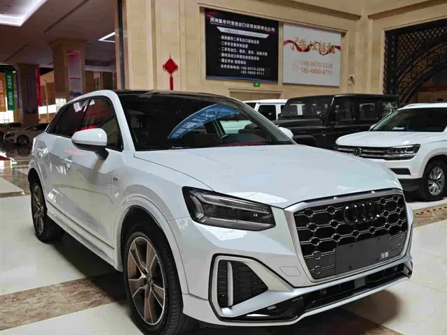 Audi Q2L — Фото автомобиля 3