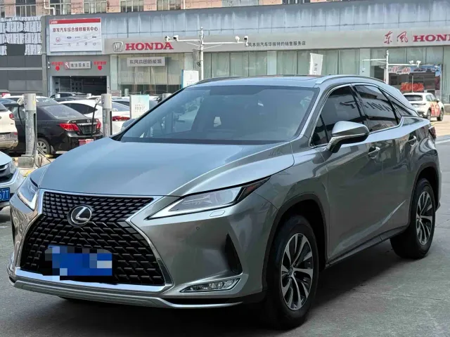 Lexus RX — Фото автомобиля 3