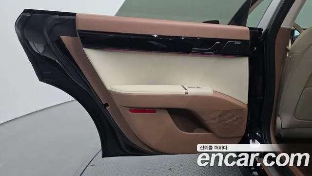 Hyundai Grandeur GN7 — Фото автомобиля 14