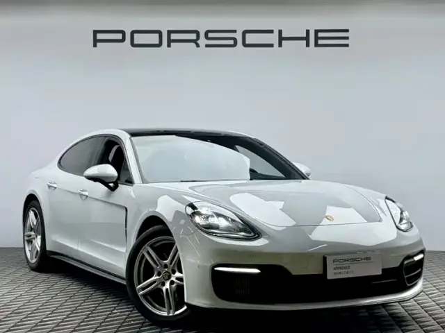 Porsche Panamera — Фото автомобиля 3