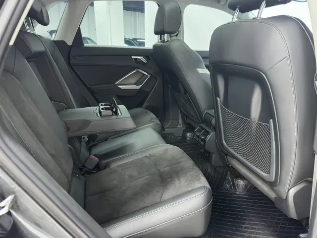 Audi Q3 — Фото автомобиля 12