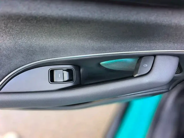 Xiaomi SU7 — Фото автомобиля 14