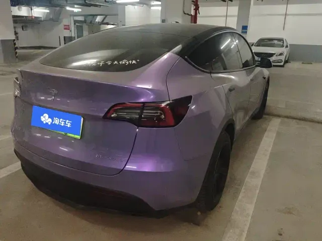 Tesla Model Y — Фото автомобиля 3