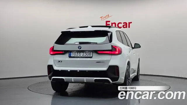 BMW X1 — Фото автомобиля 4