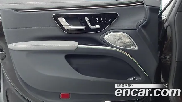 Mercedes-Benz EQS — Фото автомобиля 15