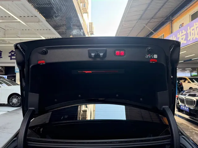 Mercedes-Benz S-Class — Фото автомобиля 20