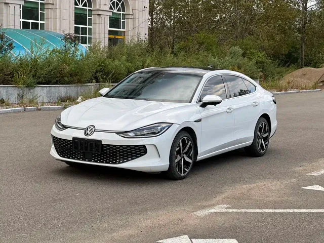 Фотография автомобиля — Volkswagen Lamando