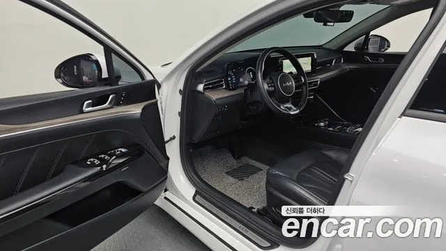 Kia K5 Signature — Фото автомобиля 10