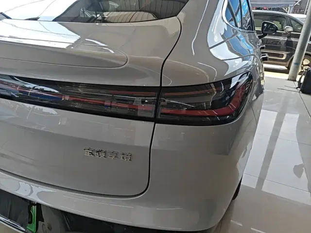 Baojun Xiangjing — Фото автомобиля 7