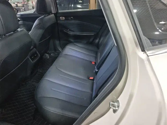 Baojun Yunhai — Фото автомобиля 16