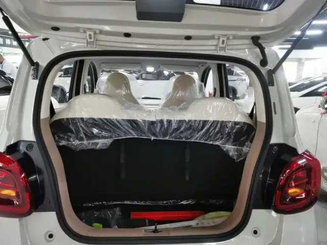 Wuling Hongguang Mini EV — Фото автомобиля 18