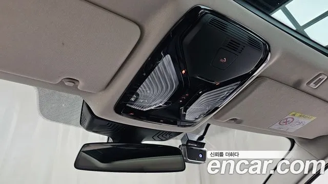 BMW 5-Series — Фото автомобиля 25
