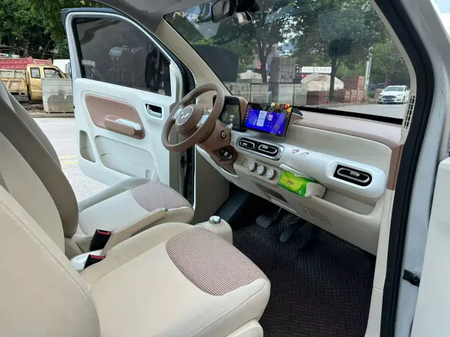 Wuling Hongguang Mini EV — Фото автомобиля 9