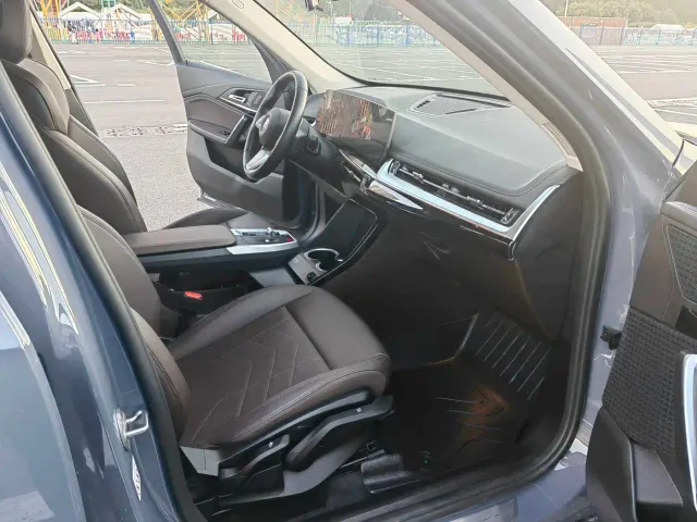 BMW X1 — Фото автомобиля 14