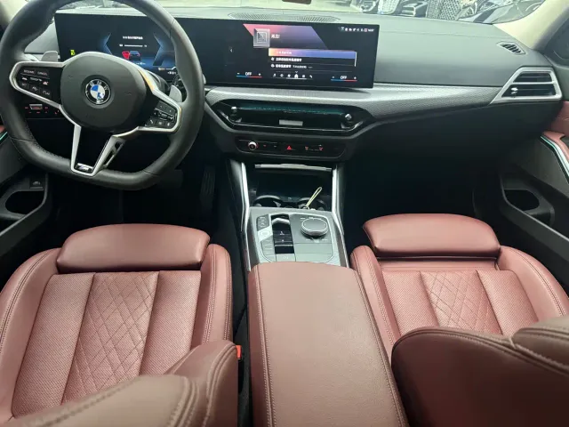 BMW 3 Series — Фото автомобиля 8