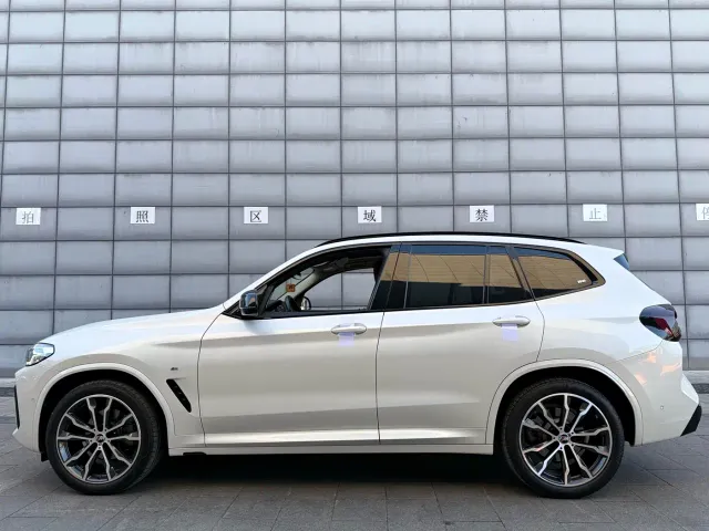 BMW X3 — Фото автомобиля 4