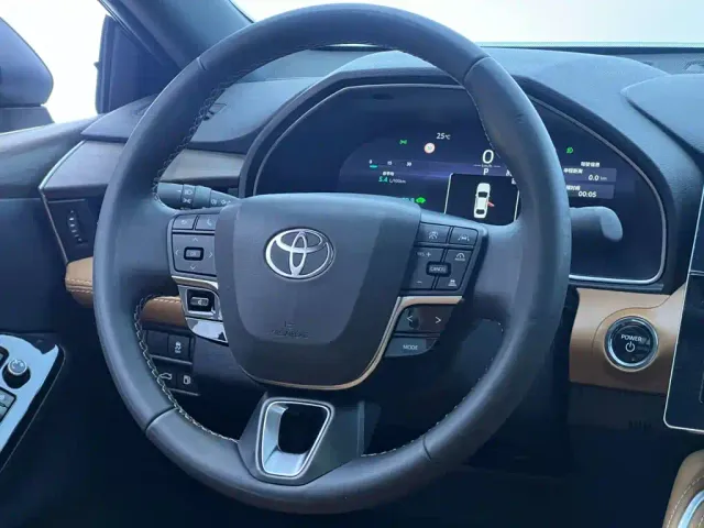 Toyota Avalon — Фото автомобиля 9